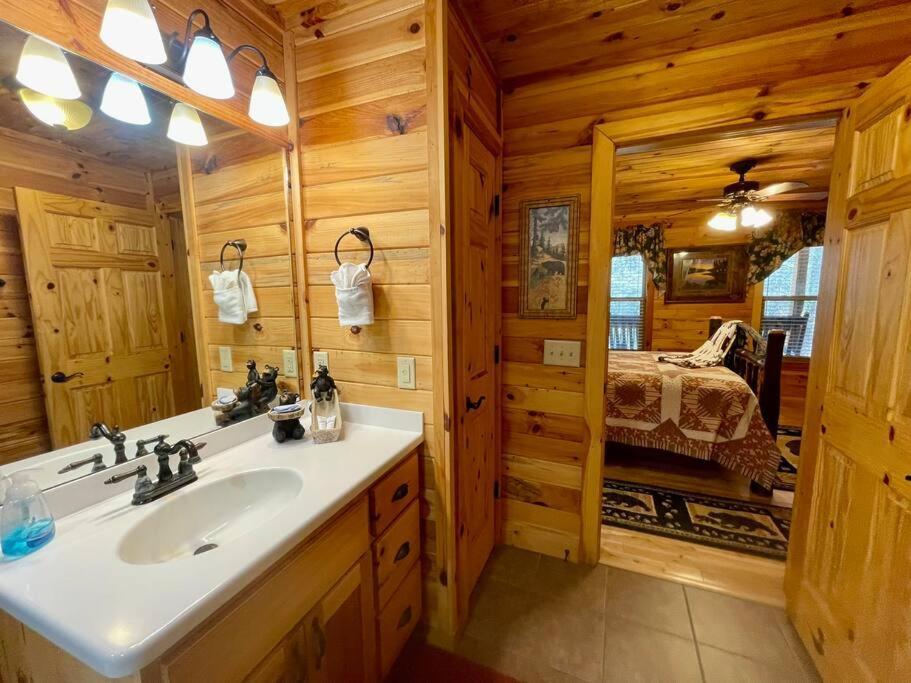 Holiday home 2 Bed Close To Hot Tub #15 *